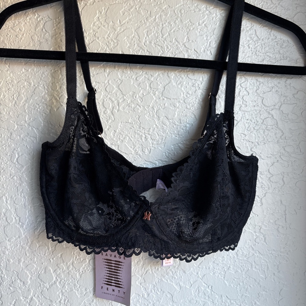 Savage X Fenty Floral Lace Unlined Underwire Bra Women 32DDD Black Rose‎ Gold
